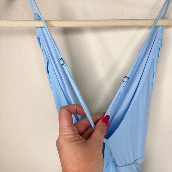 Lucy in The Sky Secret Crush Sleeveless Pleated Tie Waist Romper Sky Blue XS - Picture 10 of 14